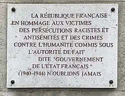 Plaque en l'honneur des personnes persécutées