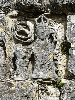 Bas-relief du contrefort du transept nord.