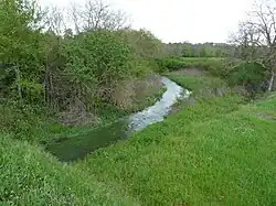 Le même lieu après une période prolongée de fortes pluies.