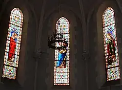 Vitraux du chœur de l'église Saint Julien.