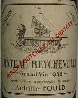 Château Beychevelle (AOC saint-julien, 4e&nbsp;cru classé) : un drakkar rappelle qu'il fut la propriété d'Épernon, amiral de France.