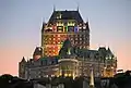 Le Château Frontenac illuminé.