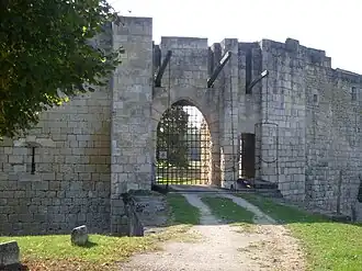 Image illustrative de l’article Château de Nieul-lès-Saintes