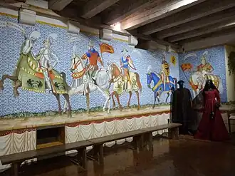 Peinture des Neuf Preux - reconstitution d'un décor peint à la manière du XVe&nbsp;siècle.