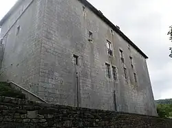 Façades nord-est et nord-ouest du château de Couvonges