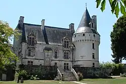 Le château de Crazannes.