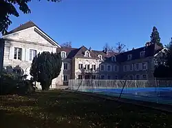 Façade ouest du château.