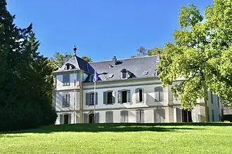 Château de L'Impératrice, chemin de l'Impératrice 10, 46°&nbsp;13′&nbsp;49″&nbsp;N, 6°&nbsp;08′&nbsp;39″&nbsp;E