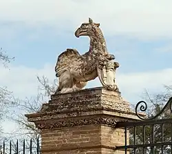 Griffon terre cuite d'Auguste Virebent.