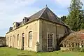 Bâtiment des grandes écuries.