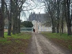 Le château de Montbraye.