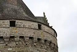 Dualité lithologique dans le château de Pontivy.