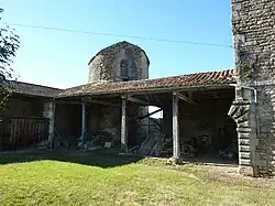 Une des tours arasées