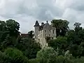 Le château de Thoraise vu depuis Montferrand-le-Château.