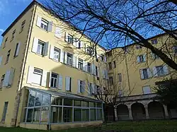 cour côté Saône – angle nord