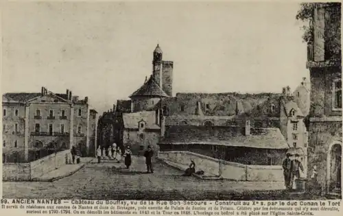 Le château du Bouffay, vu de la rue Bon-Secours.