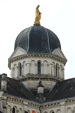 Dôme de l'église Notre-Dame.