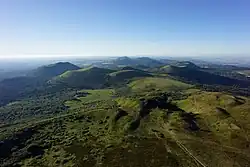 Vue de la Chaîne des Puys en Auvergne, 5e&nbsp;sketch.