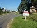 Panneau d'entrée au village.