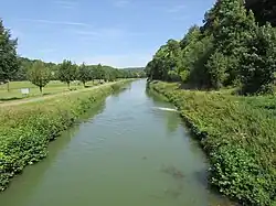 Le canal entre Champagne et Bourgogne.