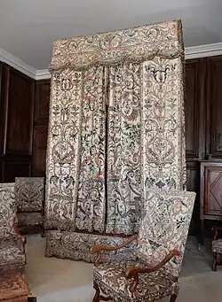 La chambre du Roi et le mobilier de voyage de Louis XIII