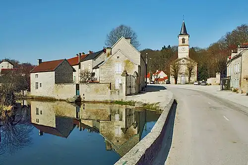 depuis la rive de Seine.