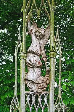 Détail de la croix.