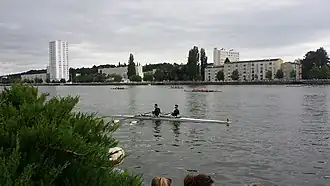La rivière Allier et des bateaux d'aviron