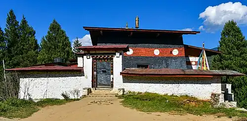 Entrée arrière de l'enceinte du temple.