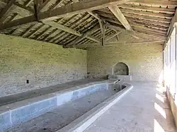 Intérieur du lavoir.