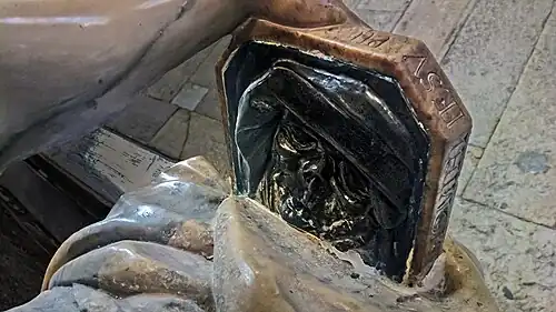 Détail de la Mélancolie de Melchior Barthel : le miroir de la vanité