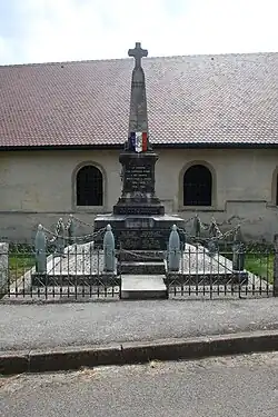 Monument aux morts.