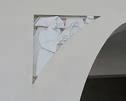 Fille de la charité de Saint Vincent de Paul coiffée de sa cornette