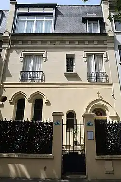 Église orthodoxe Notre-Dame-du-Signe, au no&nbsp;87.