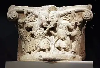 Chapiteau de la dispute, XIe siècle, musée Sainte-Croix de Poitiers.