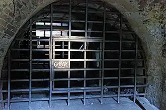 L'entrée sécurisée d'une galerie affleurante à côté du puits no&nbsp;1.