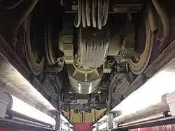 Vue d'un bogie moteur avec au centre le moteur ACEC ME084S.