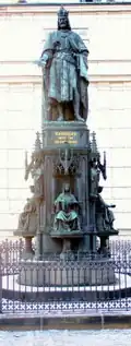 Monument dédié à l'empereur Charles IV à l'occasion du jubilé de l'université de Prague.