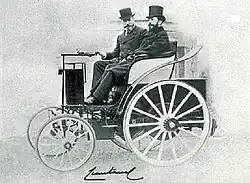 Charles Jeantaud de face, "à la manœuvre" sur Tilbury (1881).