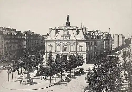 La statue du prince Eugène au premier plan, vers 1865-1870 (photographie : Charles Marville).