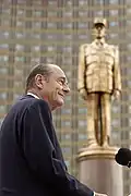 Jacques Chirac, lors de l'inauguration de la statue du général de Gaulle.