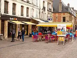 Photo d'une enseigne de la franchise de restauration rapide La Mie Câline