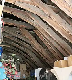 Charpente à chevrons-portant-ferme.