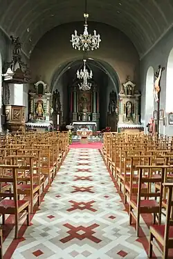 L’intérieur de l’église.