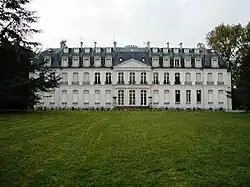 Le château de Voisenon.