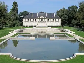 Image illustrative de l’article Château et parc culturel de Rentilly