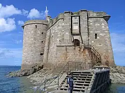 Château du Taureau vu de près.