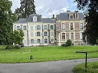 Le château La Martinière.