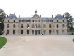 Le château de la Grange à Savigny-le-Temple