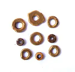 Chebka Dirhem, perles en coquille d'autruche